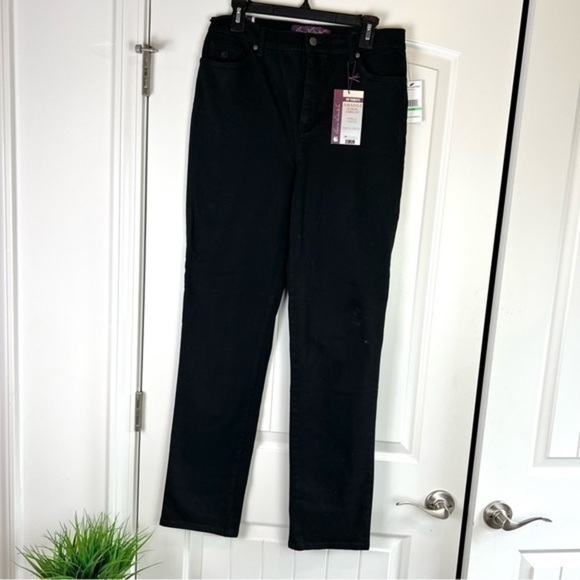 Gloria Vanderbilt Jeans Women's size 8 Black Amanda Classic High Rise Tapered - Picture 1 of 10